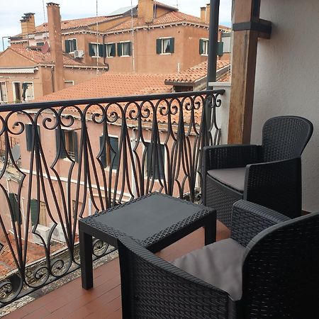 Apartamento Residenza Tiziana Venezia Exterior foto