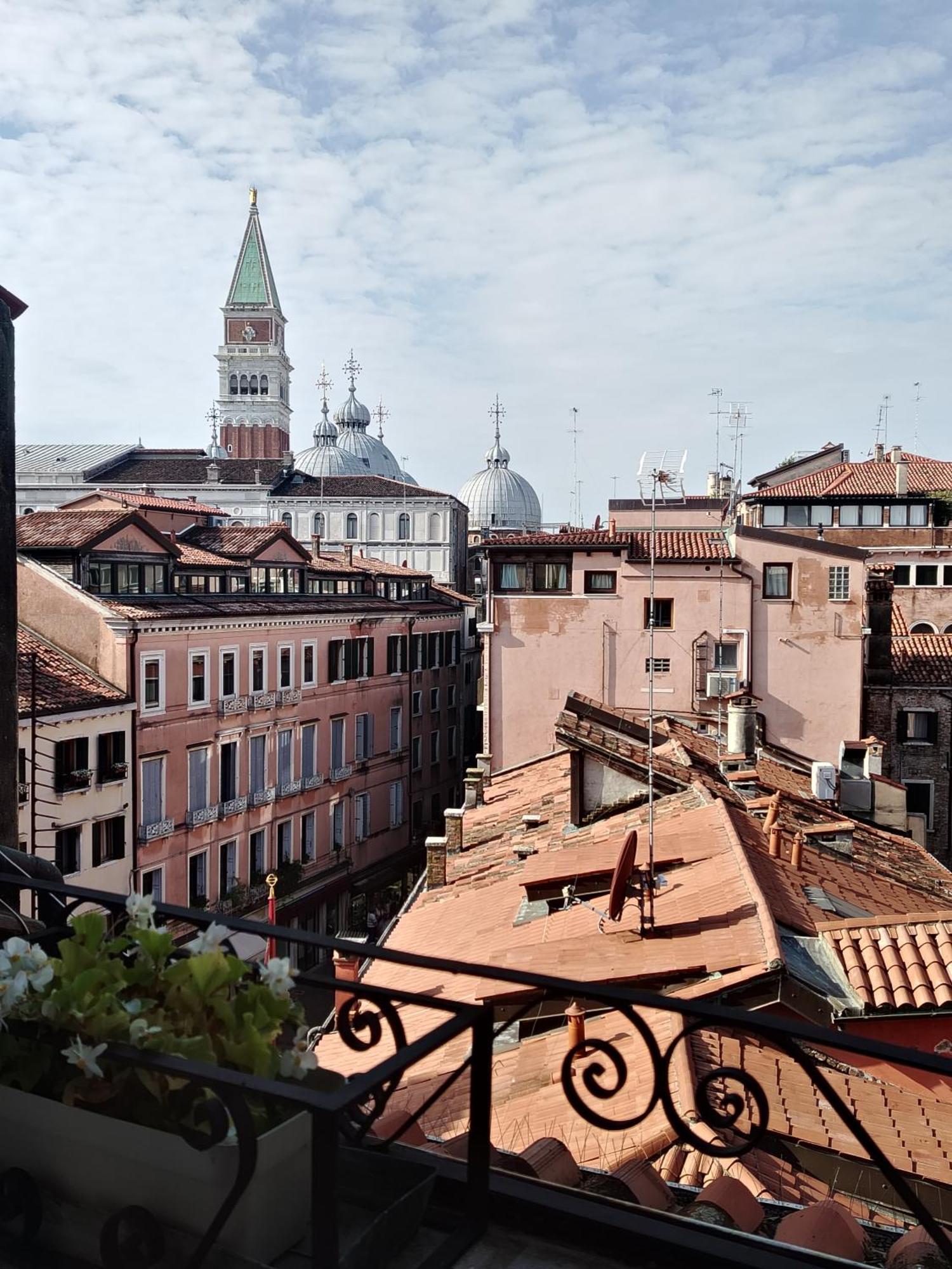 Apartamento Residenza Tiziana Venezia Exterior foto